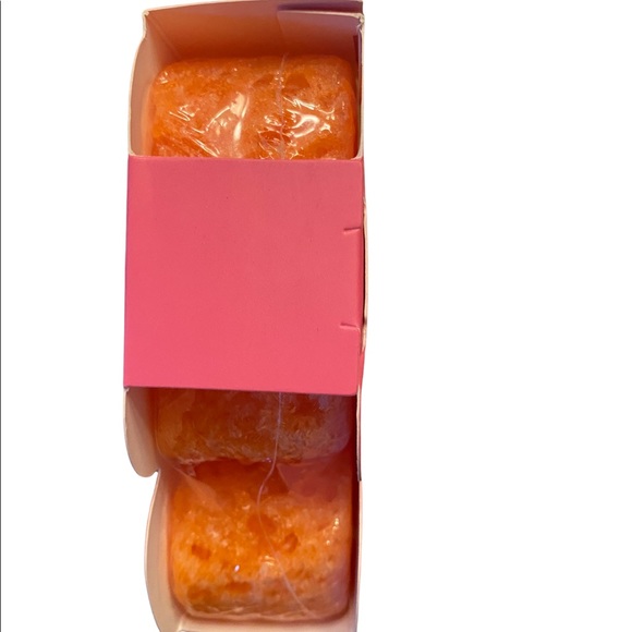 Butterfly sponge - Picture 3 of 5